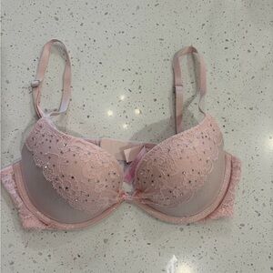 Victoria’s Secret Padded Push Up Bra Pink Lace 34B